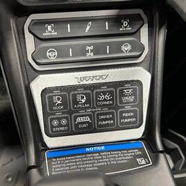 Кронштейн TMW  для Switch Pros SP9100 установка  в центральную консоль BRP Maverick R